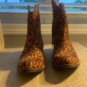 Leopard print cowboy boots